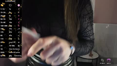 Snapshot of kylie_mellow chatting on January 2025 06:01:02 AM Kylie online show from January 2025 06:01:02 AM