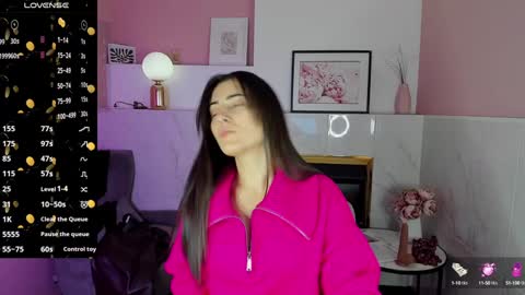 Snapshot of kylie_mellow chatting on February 2025 05:42:02 AM Kylie online show from February 2025 05:42:02 AM