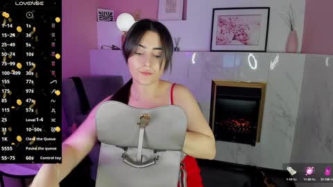 Snapshot of kylie_mellow chatting on February 2025 05:31:02 AM Kylie online show from February 2025 05:31:02 AM