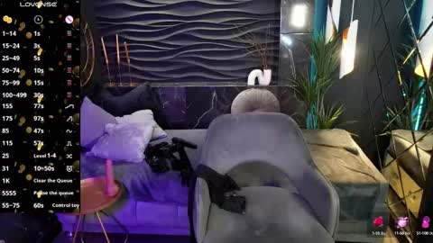 Snapshot of kylie_mellow chatting on February 2025 09:05:02 AM Kylie online show from February 2025 09:05:02 AM