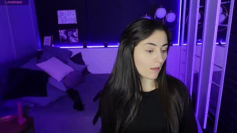 Snapshot of kylie_mellow chatting on March 2025 05:33:02 AM Kylie online show from March 2025 05:33:02 AM