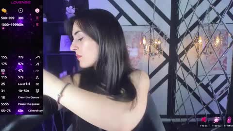 Snapshot of kylie_mellow chatting on March 2025 06:29:01 AM Kylie online show from March 2025 06:29:01 AM