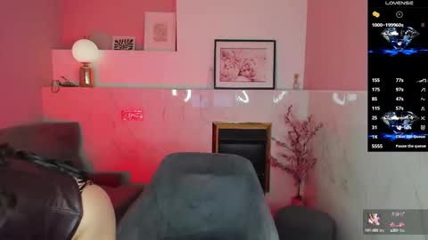 Snapshot of kylie_mellow chatting on October 2025 05:38:01 AM Kylie online show from October 2025 05:38:01 AM