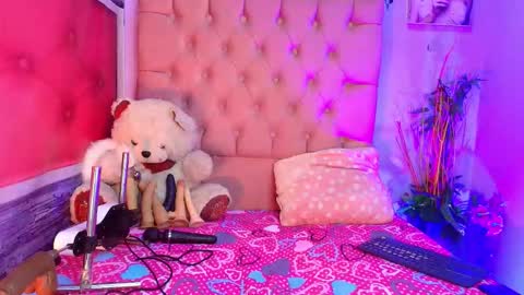  KYLIE online show from December 2025 05:51:02 PM