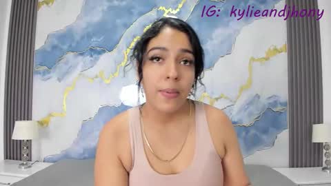 Kaylie And Jhony online show from October 2025 07:20:02 PM