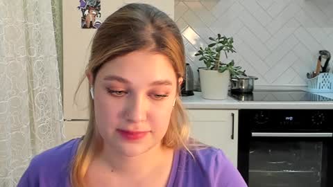 Snapshot of kylieblond chatting on December 2024 04:43:01 PM Din online show from December 2024 04:43:01 PM