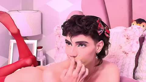 Snapshot of kyliemonnet chatting on November 2025 10:29:02 PM Kylie jl online show from November 2025 10:29:02 PM