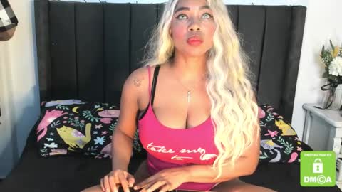 kylie white boobs online show from February 2025 07:25:02 PM