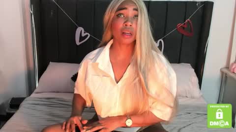 kylie white boobs online show from February 2026 08:05:01 PM