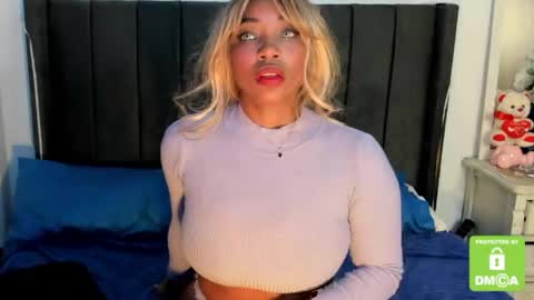 kylie white boobs online show from April 2026 09:59:02 PM