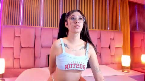  KYLIE  online show from November 2025 04:31:02 PM