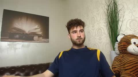 KyloEast online show from April 2026 07:14:01 AM