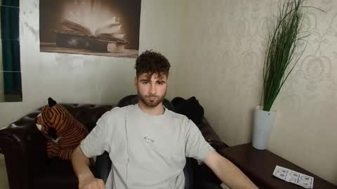 KyloEast online show from May 2026 07:46:01 AM
