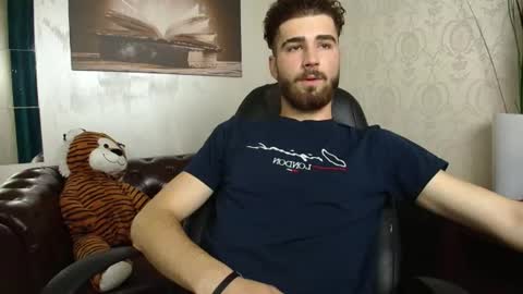 KyloEast online show from June 2026 04:25:01 AM