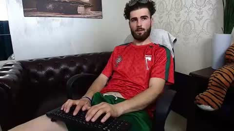 KyloEast online show from June 2026 05:34:01 AM