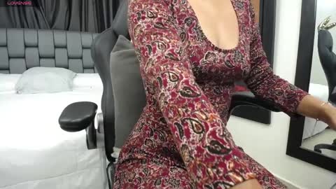 Kyra online show from April 2026 11:54:02 AM