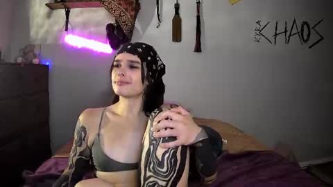 Snapshot of kyrachaos chatting on June 2026 01:30:02 AM Kyra Chaos online show from June 2026 01:30:02 AM