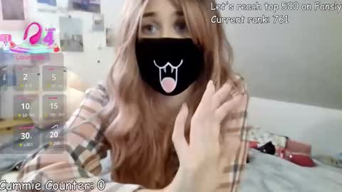 Snapshot of kyrawildofficial chatting on September 2025 08:02:02 PM Kyra Wild online show from September 2025 08:02:02 PM