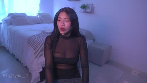 Snapshot of kyria__1 chatting on February 2025 09:48:01 PM schedule 300 pm - 1100pm colombia time online show from February 2025 09:48:01 PM