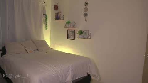 Snapshot of kyria__1 chatting on February 2025 01:22:01 AM schedule 300 pm - 1100pm colombia time online show from February 2025 01:22:01 AM