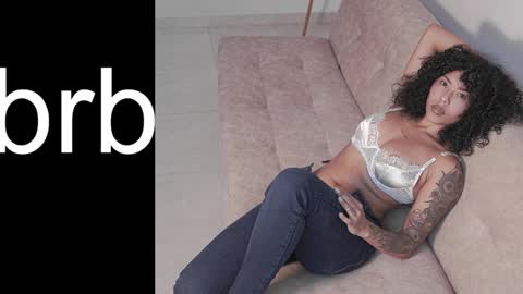 Snapshot of kyria__1 chatting on February 2025 01:27:01 AM schedule 300 pm - 1100pm colombia time online show from February 2025 01:27:01 AM