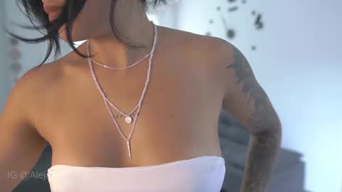 Snapshot of kyria__1 chatting on September 2025 06:19:02 PM schedule 300 pm - 1100pm colombia time online show from September 2025 06:19:02 PM