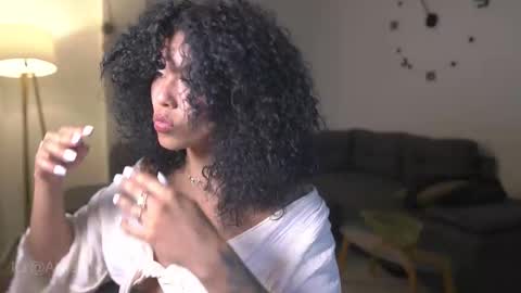 Snapshot of kyria__1 chatting on September 2025 11:50:02 PM schedule 300 pm - 1100pm colombia time online show from September 2025 11:50:02 PM