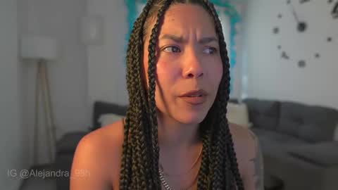 Snapshot of kyria__1 chatting on December 2025 10:04:02 PM schedule 300 pm - 1100pm colombia time online show from December 2025 10:04:02 PM