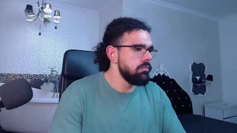 Snapshot of kysonrhodes chatting on December 2025 05:24:01 AM KysonRhodes online show from December 2025 05:24:01 AM