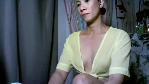 kyutshyne online show from February 2025 01:00:02 AM