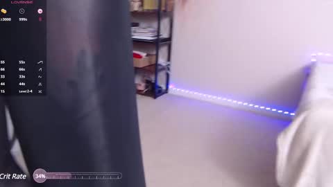 Lily Paw  online show from February 2025 09:04:02 PM