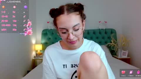 Margo  online show from September 2025 09:58:01 PM