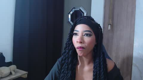 la_gataa_ online show from May 2026 04:36:02 PM