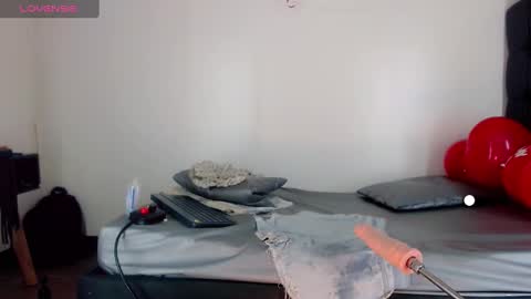 AriSaray online show from February 2025 08:20:02 PM