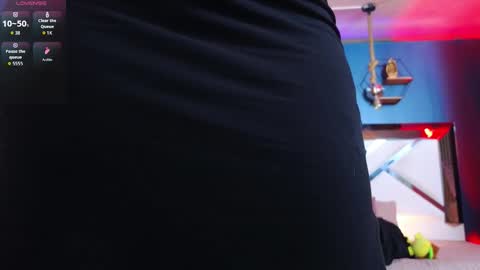 Cris  online show from November 2025 11:12:02 AM