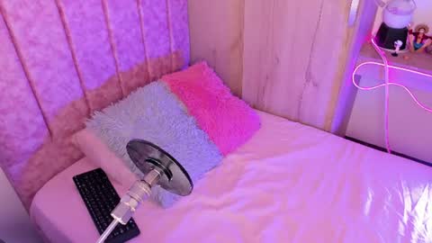 lana  foxx Model  independient online show from July 2026 10:34:02 PM