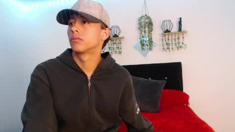 labrinthteasing online show from April 2026 07:30:02 PM