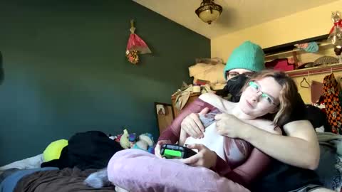 lacedinsin online show from September 2025 07:50:02 PM