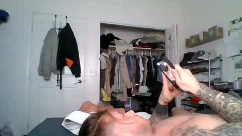 Snapshot of lacrioxcum18 chatting on February 2025 11:25:02 PM lacrioxcum18 online show from February 2025 11:25:02 PM