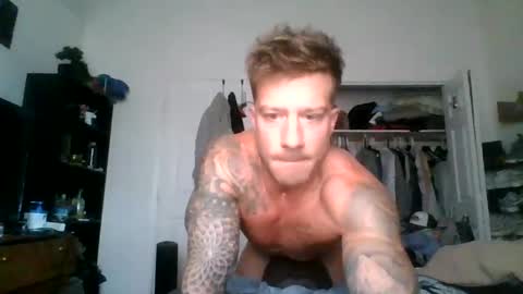 Snapshot of lacrioxcum18 chatting on October 2025 03:18:02 PM lacrioxcum18 online show from October 2025 03:18:02 PM