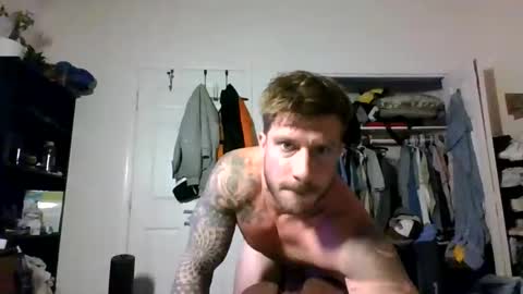 Snapshot of lacrioxcum18 chatting on December 2025 01:11:01 AM lacrioxcum18 online show from December 2025 01:11:01 AM