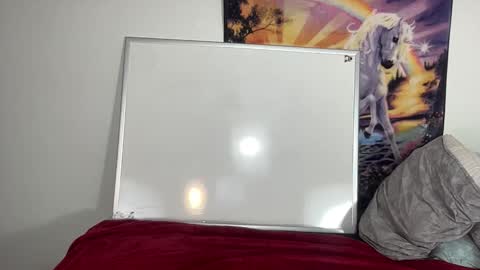 Lacy8Vankort online show from December 2025 10:19:01 PM