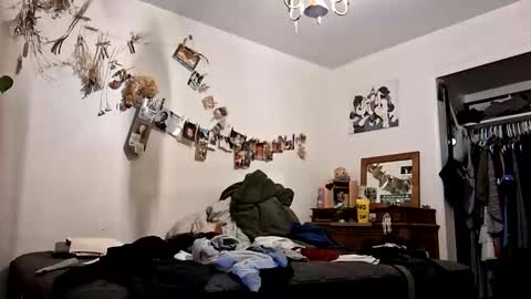 lacybell online show from April 2026 06:42:02 AM