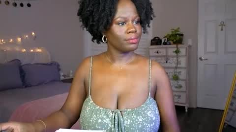 La Diosa Selene online show from May 2026 01:35:01 AM