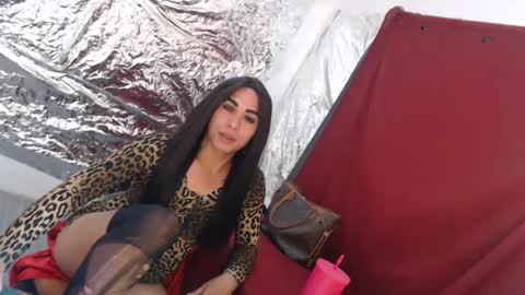 Snapshot of lady_athenax chatting on January 2025 01:41:01 PM Athena online show from January 2025 01:41:01 PM