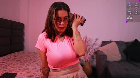 Kathie  Dicky    online show from October 2025 02:18:02 PM