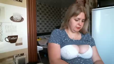 lady cute cat29 online show from October 2025 02:34:01 AM