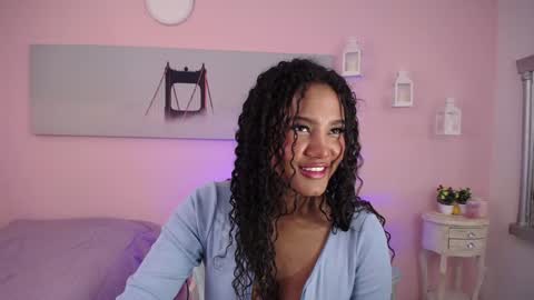 Snapshot of lady_danbury chatting on January 2025 04:25:01 PM Karla - Instagram lady karla1 online show from January 2025 04:25:01 PM