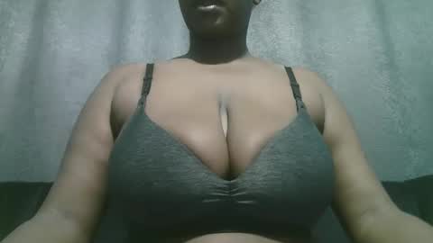 lady_dearra online show from December 2025 02:49:01 AM