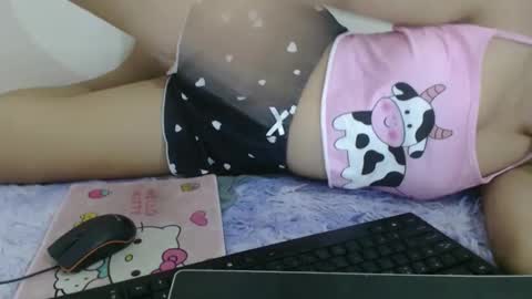 Snapshot of lady_evonne chatting on September 2025 10:39:01 AM Evon online show from September 2025 10:39:01 AM